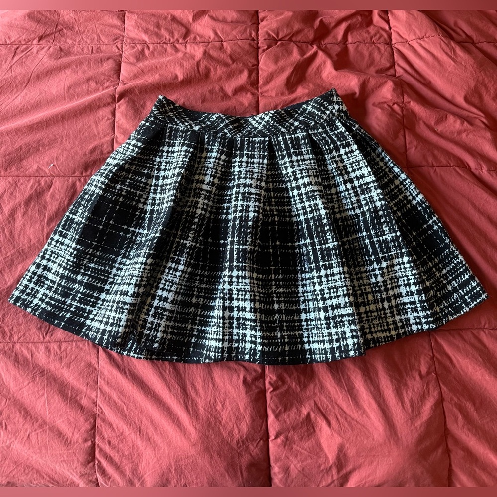 Banana Republic Black and White Skater Skirt